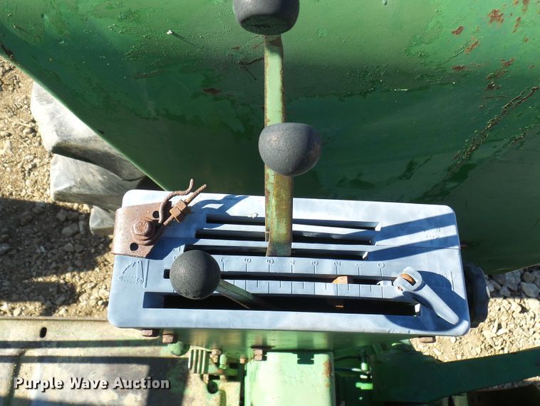 image for item DC2861 1969 John Deere 4520  tractor