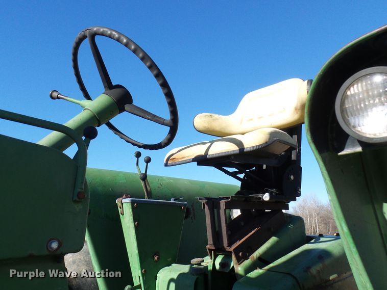image for item DC2861 1969 John Deere 4520  tractor