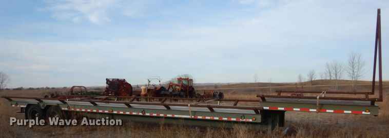 image for item DC4506 1984 Vulcan flatbed trailer