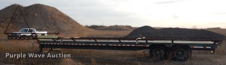 image for item DC4506 1984 Vulcan flatbed trailer