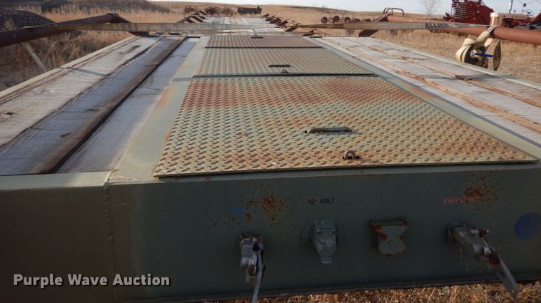 image for item DC4506 1984 Vulcan flatbed trailer