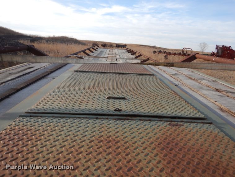 image for item DC4506 1984 Vulcan flatbed trailer