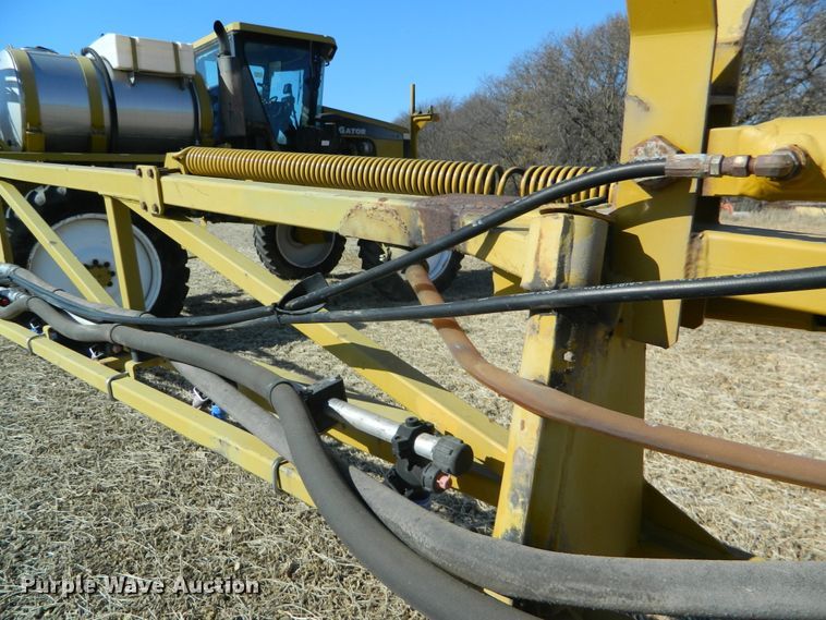 image for item DF4579 2004 Ag-Chem RoGator 864  sprayer