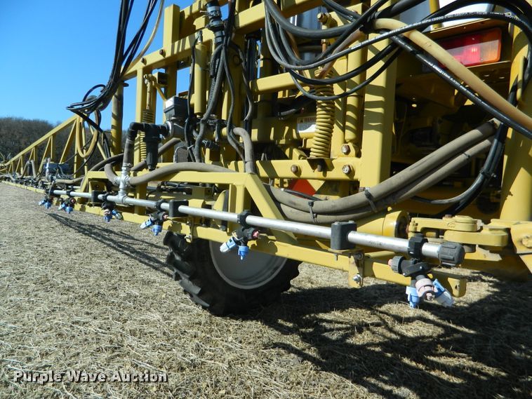 image for item DF4579 2004 Ag-Chem RoGator 864  sprayer