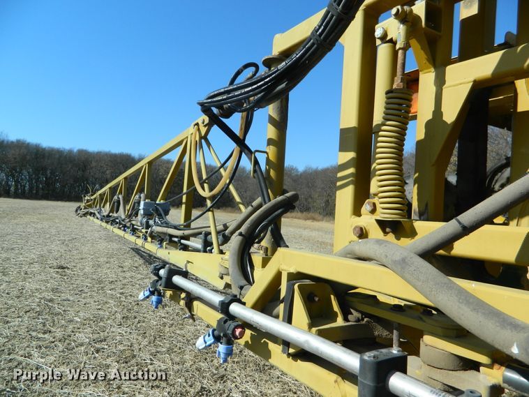 image for item DF4579 2004 Ag-Chem RoGator 864  sprayer