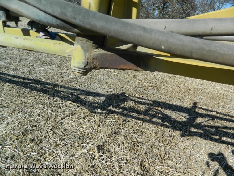 image for item DF4579 2004 Ag-Chem RoGator 864  sprayer