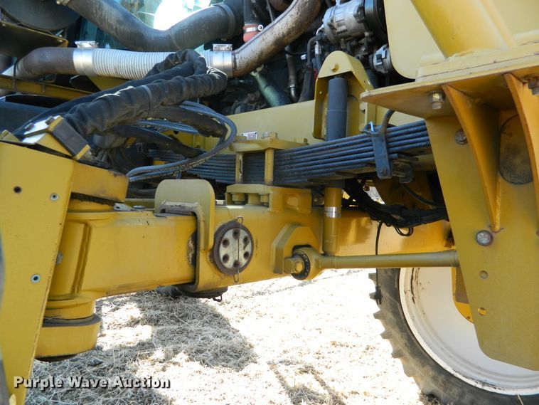 image for item DF4579 2004 Ag-Chem RoGator 864  sprayer