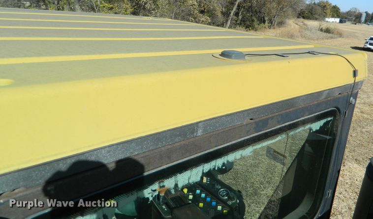 image for item DF4579 2004 Ag-Chem RoGator 864  sprayer