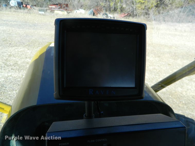 image for item DF4579 2004 Ag-Chem RoGator 864  sprayer