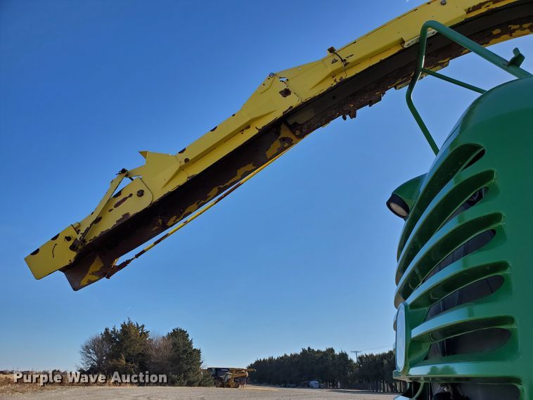 image for item DF4601 2009 John Deere 7850  forage harvester