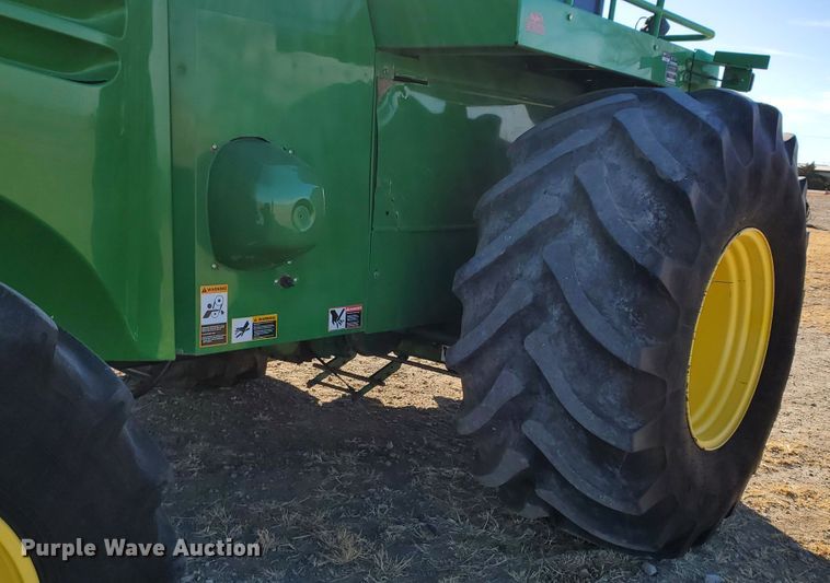 image for item DF4601 2009 John Deere 7850  forage harvester