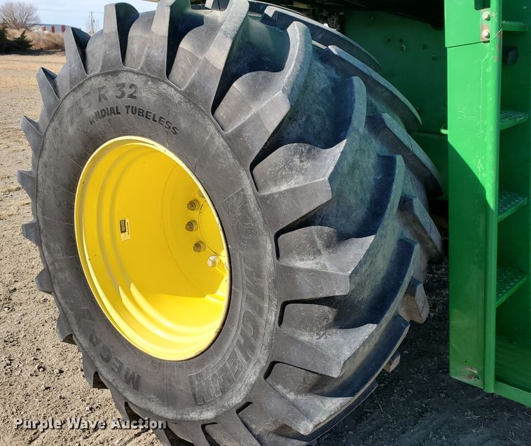 image for item DF4601 2009 John Deere 7850  forage harvester