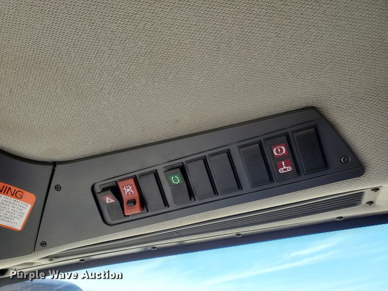 image for item DF4602 2011 Claas Lexion 760TT  RWA combine