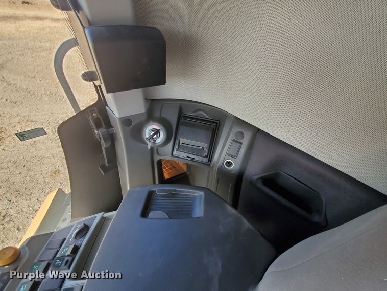 image for item DF4603 2013 Claas Lexion 750TT  RWA combine