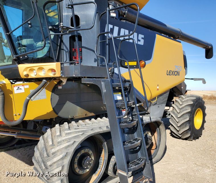 image for item DF4603 2013 Claas Lexion 750TT  RWA combine