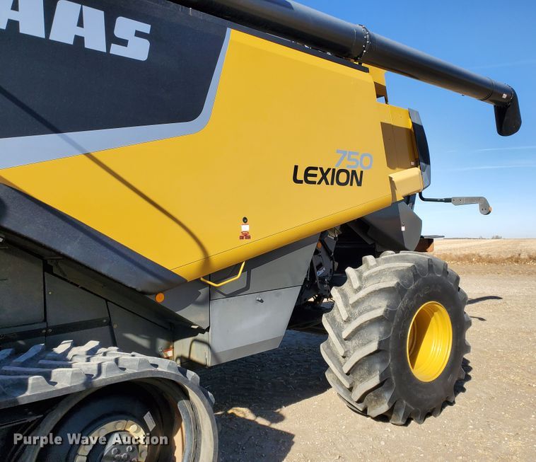 image for item DF4603 2013 Claas Lexion 750TT  RWA combine