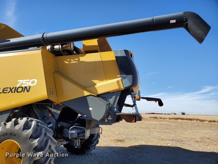 image for item DF4603 2013 Claas Lexion 750TT  RWA combine