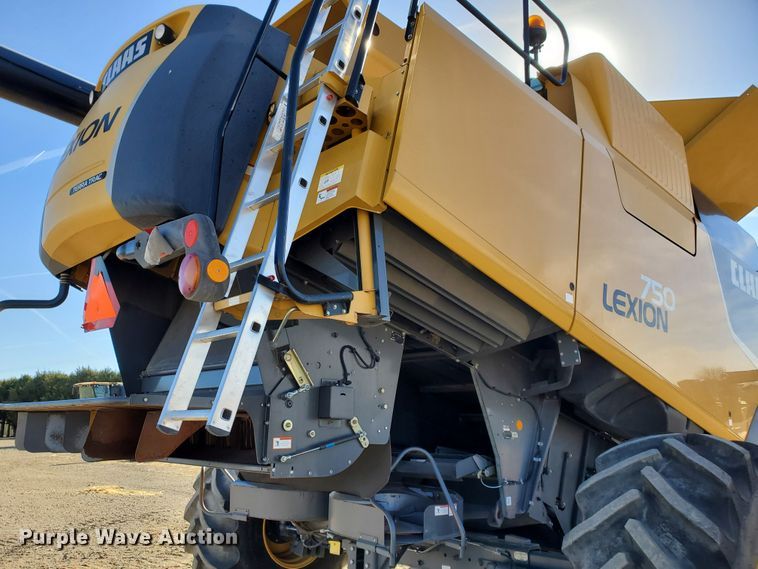 image for item DF4603 2013 Claas Lexion 750TT  RWA combine
