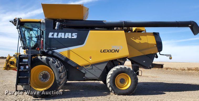 image for item DF4604 2013 Claas Lexion 750  RWA combine