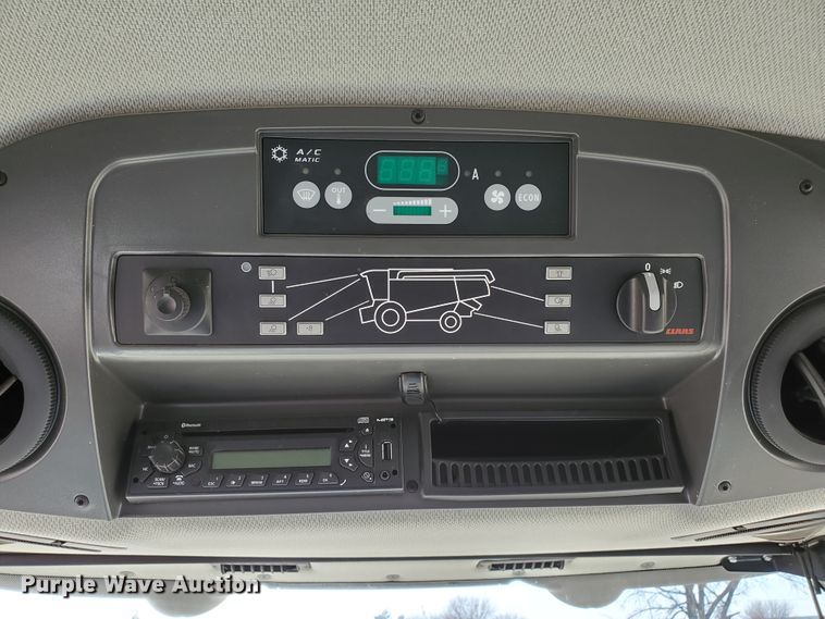 image for item DF4604 2013 Claas Lexion 750  RWA combine