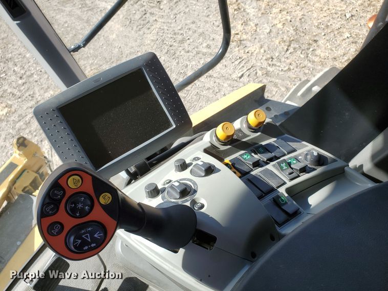 image for item DF4604 2013 Claas Lexion 750  RWA combine