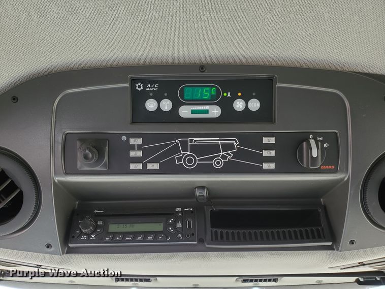 image for item DF4604 2013 Claas Lexion 750  RWA combine