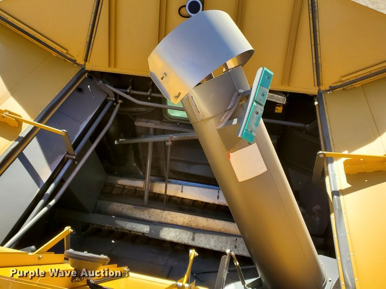 image for item DF4604 2013 Claas Lexion 750  RWA combine