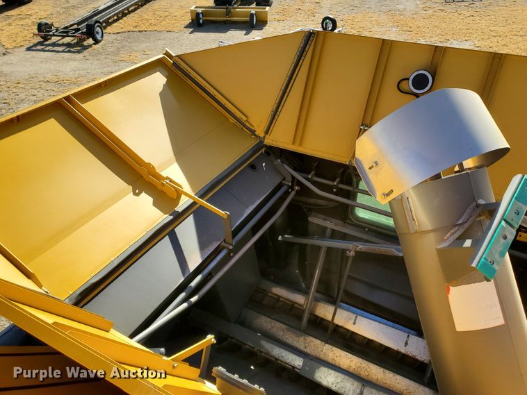 image for item DF4604 2013 Claas Lexion 750  RWA combine