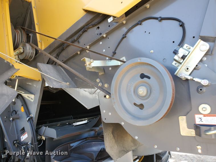 image for item DF4604 2013 Claas Lexion 750  RWA combine