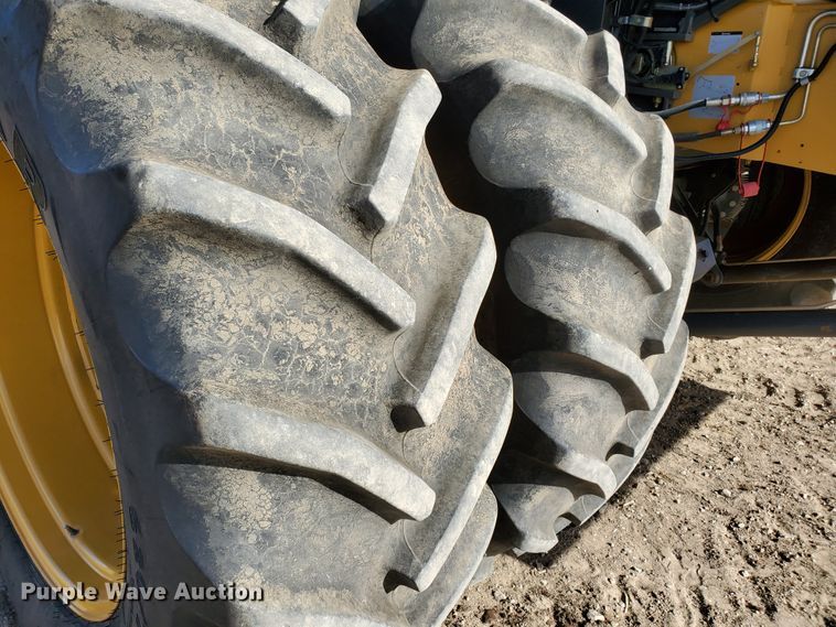 image for item DF4604 2013 Claas Lexion 750  RWA combine