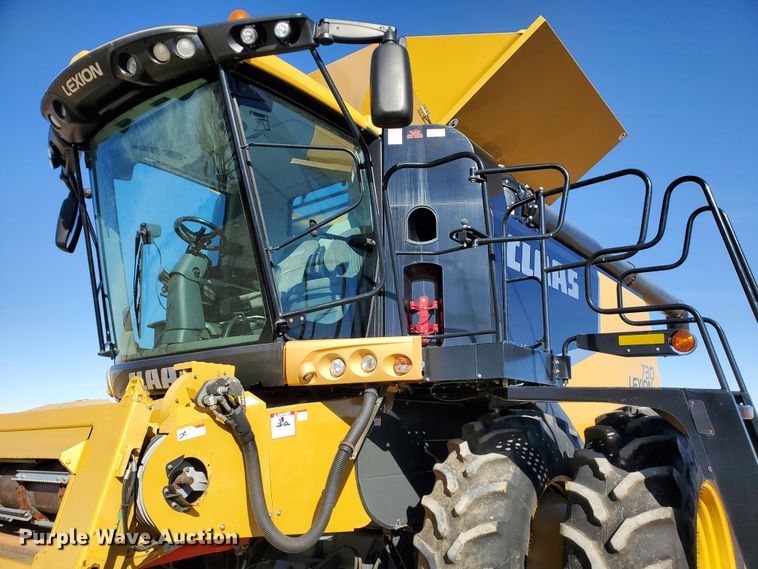 image for item DF4605 2012 Claas Lexion 730  combine