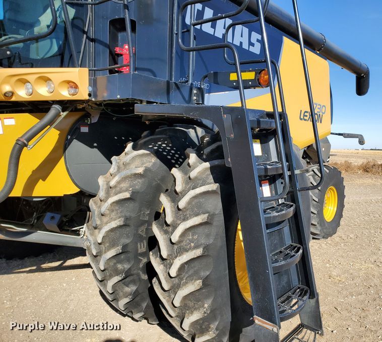 image for item DF4605 2012 Claas Lexion 730  combine