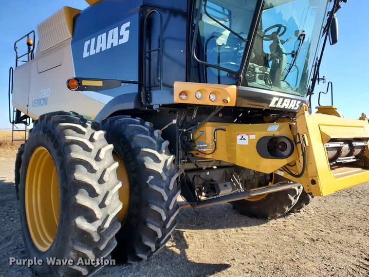 image for item DF4605 2012 Claas Lexion 730  combine