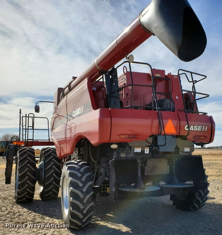 image for item DF4606 2009 Case IH 7088  combine