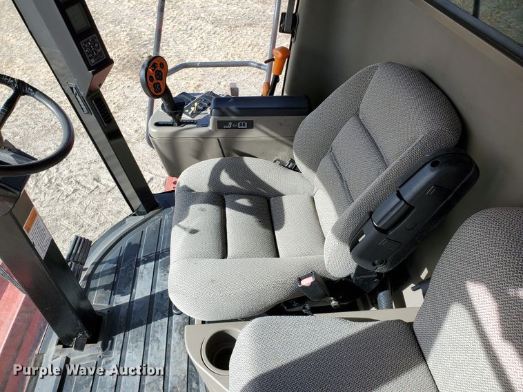 image for item DF4606 2009 Case IH 7088  combine