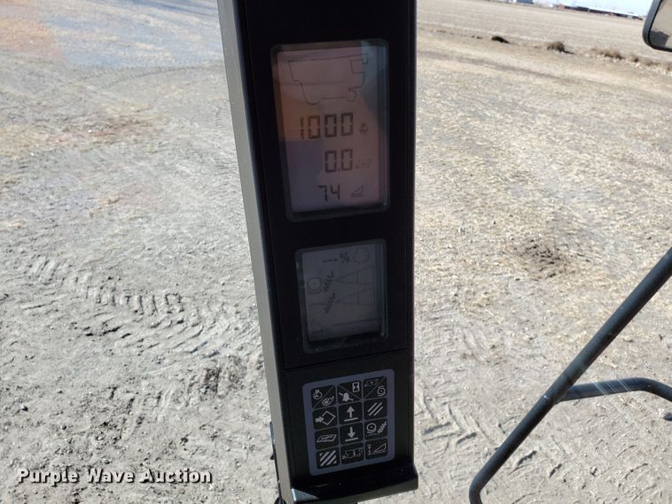 image for item DF4606 2009 Case IH 7088  combine