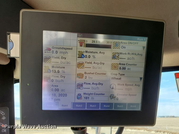 image for item DF4606 2009 Case IH 7088  combine