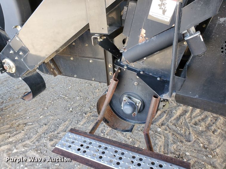 image for item DF4606 2009 Case IH 7088  combine