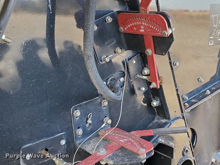 image for item DF4606 2009 Case IH 7088  combine