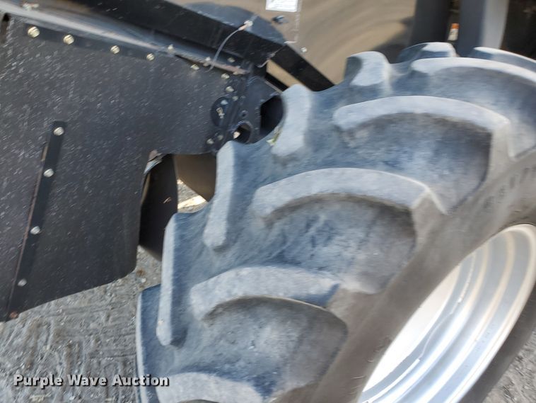 image for item DF4606 2009 Case IH 7088  combine