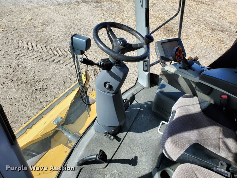 image for item DF4610 2011 Claas Lexion 740  combine