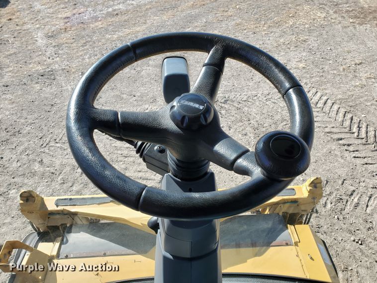 image for item DF4610 2011 Claas Lexion 740  combine