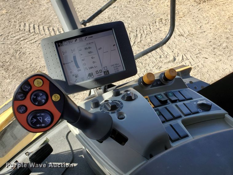 image for item DF4610 2011 Claas Lexion 740  combine