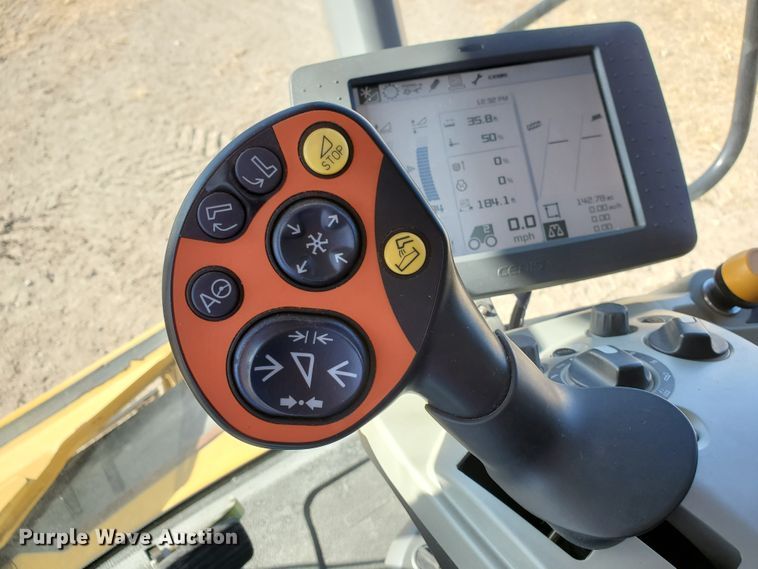 image for item DF4610 2011 Claas Lexion 740  combine