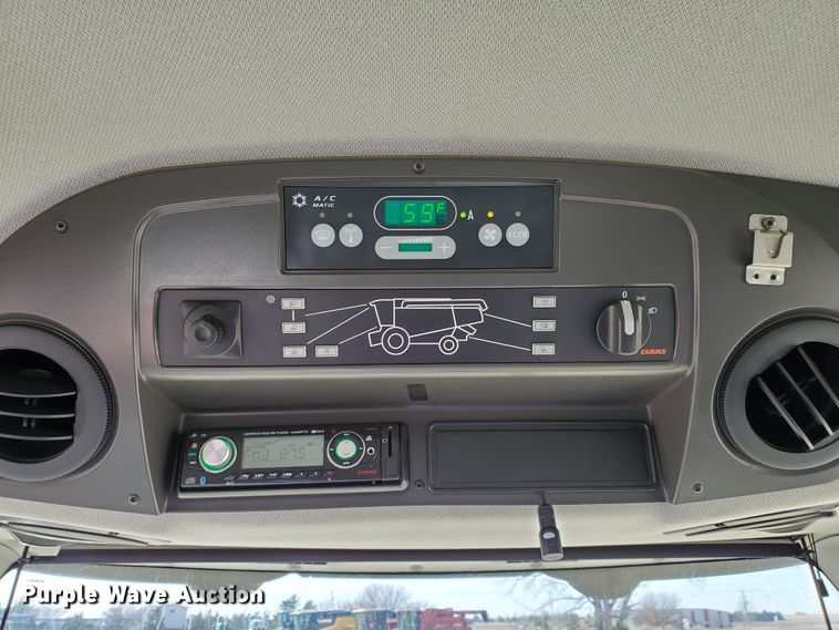 image for item DF4610 2011 Claas Lexion 740  combine