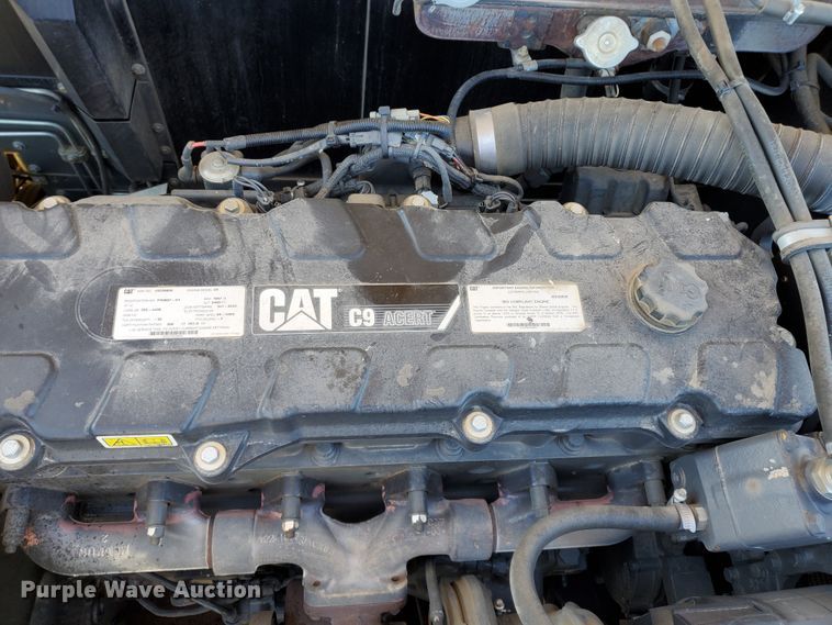 image for item DF4610 2011 Claas Lexion 740  combine