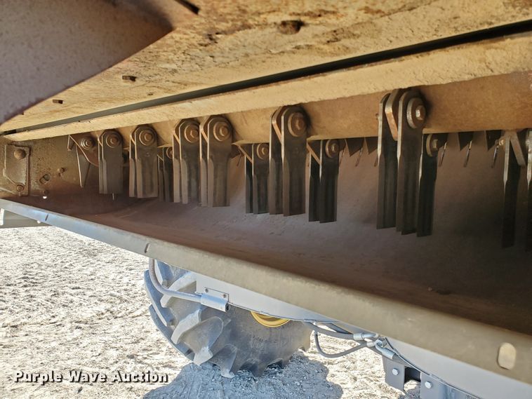 image for item DF4610 2011 Claas Lexion 740  combine