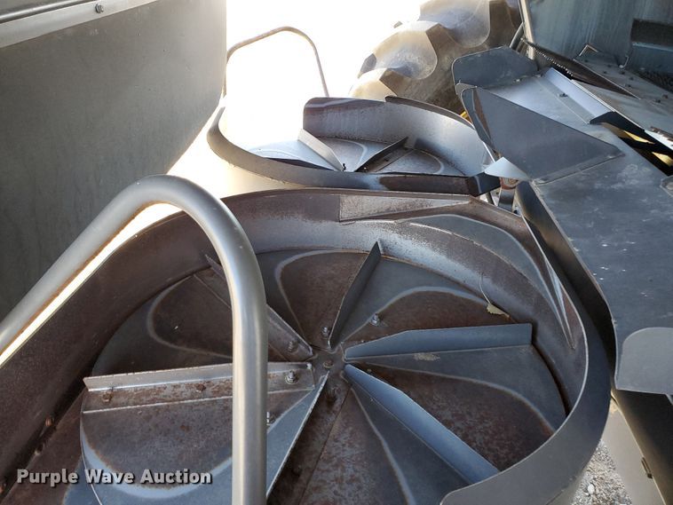 image for item DF4610 2011 Claas Lexion 740  combine