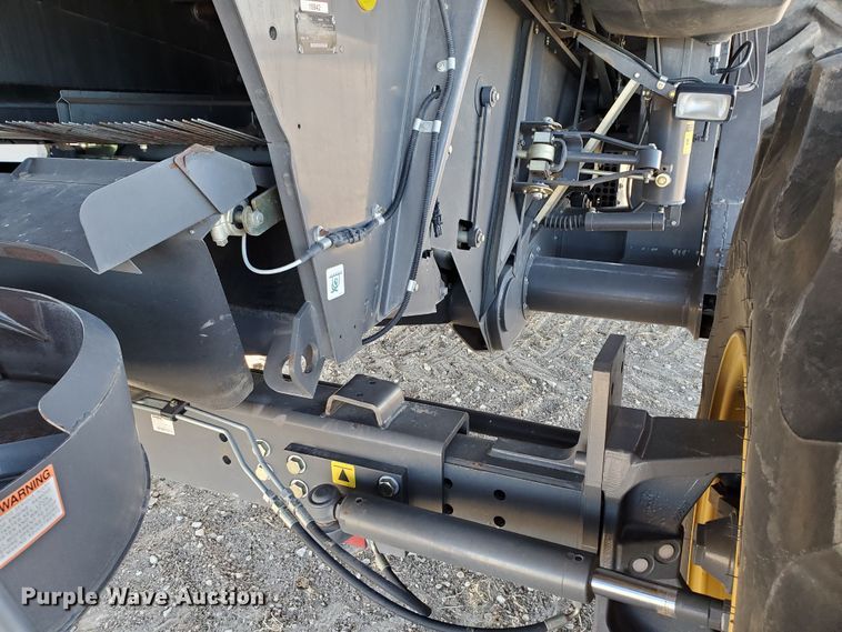 image for item DF4610 2011 Claas Lexion 740  combine