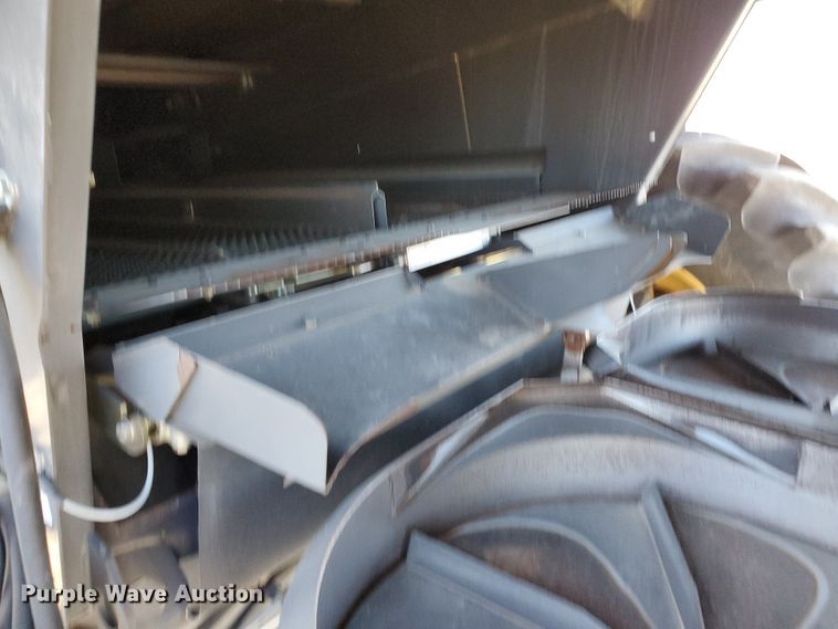 image for item DF4610 2011 Claas Lexion 740  combine